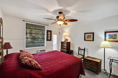 441 Collins Ave # 6, Miami Beach FL 33139