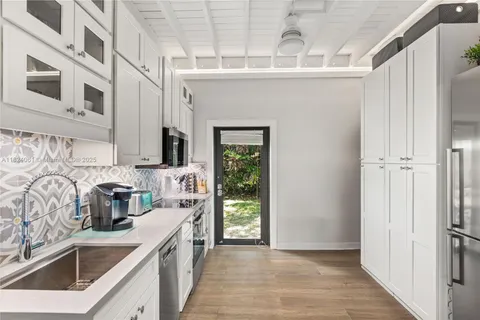 1301 Milan Ave # 5, Coral Gables FL 33134