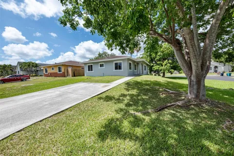 13576 SW 287th Ter, Homestead FL 33033