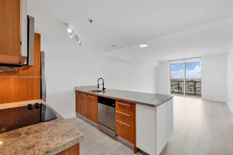 185 SW 7th St # 2703, Miami FL 33130