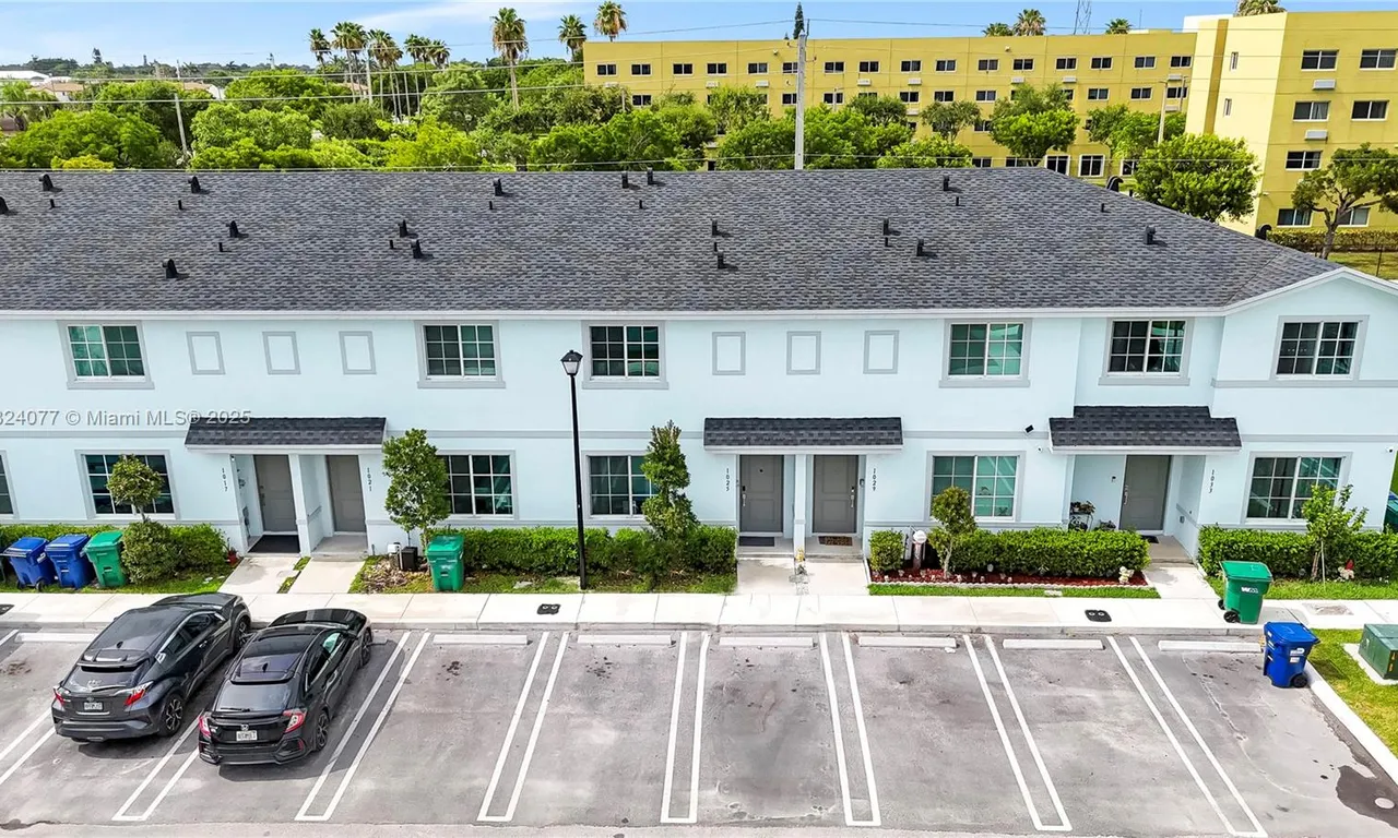 1025 NW 4th Ter, Florida City FL 33034