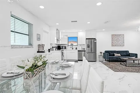 2338 Fillmore St # 2A, Hollywood FL 33020