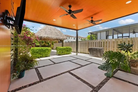 25041 SW 108th Ave, Homestead FL 33032