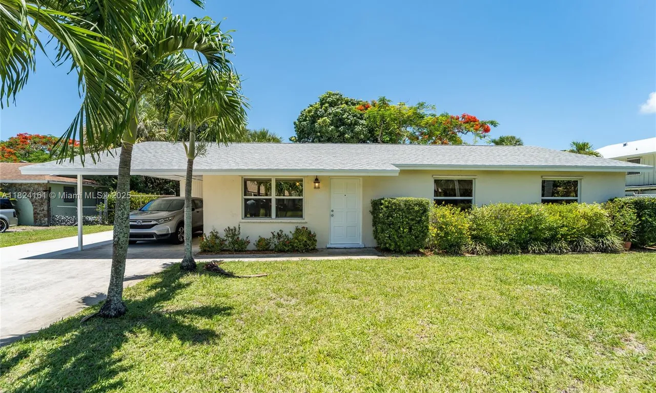 11044 Monet Ridge Rd, Palm Beach Gardens FL 33410