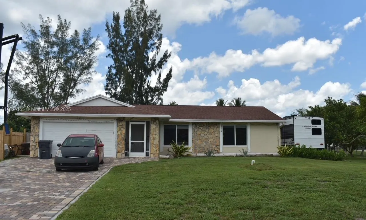 16525 87th Ln N, Loxahatchee FL 33470