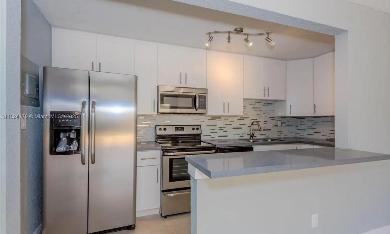 4640 NW 79th Ave # 1C, Doral FL 33166