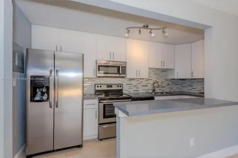 4640 NW 79th Ave # 1C, Doral FL 33166