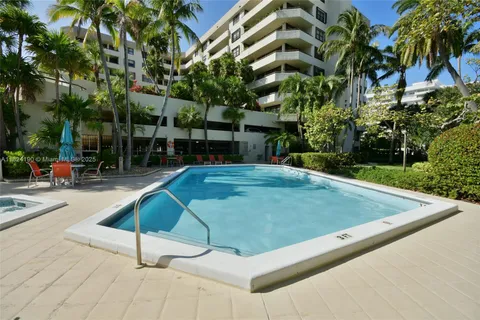 170 Ocean Lane Dr # 311, Key Biscayne FL 33149