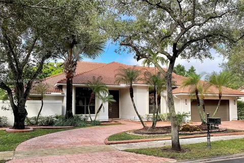 1099 Waterbrook Ln, Weston FL 33326