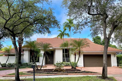 1099 Waterbrook Ln, Weston FL 33326
