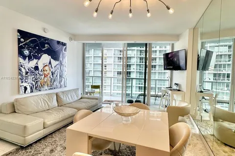 495 NE Brickell Ave # 3206, Miami FL 33131