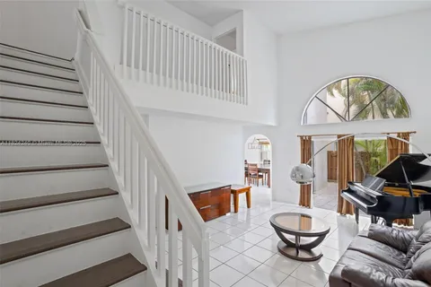 15623 SW 100th Ln, Miami FL 33196