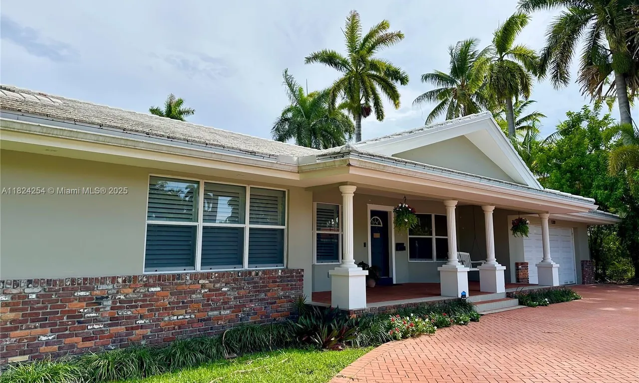 1330 Harrison St, Hollywood FL 33019