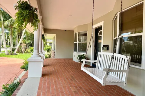1330 Harrison St, Hollywood FL 33019