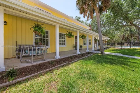 15700 Bahama Way, Other City - In The State Of Florida FL 33922