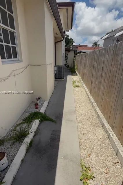 3615 NW 1st St # 3, Miami FL 33125