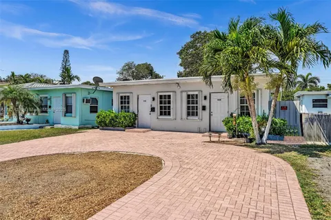 930 N 16th Ave # 1, Hollywood FL 33020