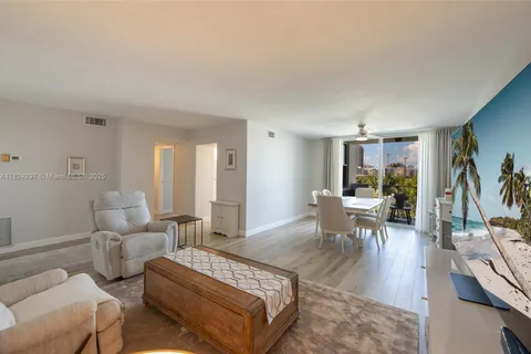 3210 SE 10th St # 5B, Pompano Beach FL 33062