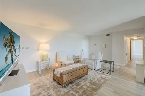 3210 SE 10th St # 5B, Pompano Beach FL 33062