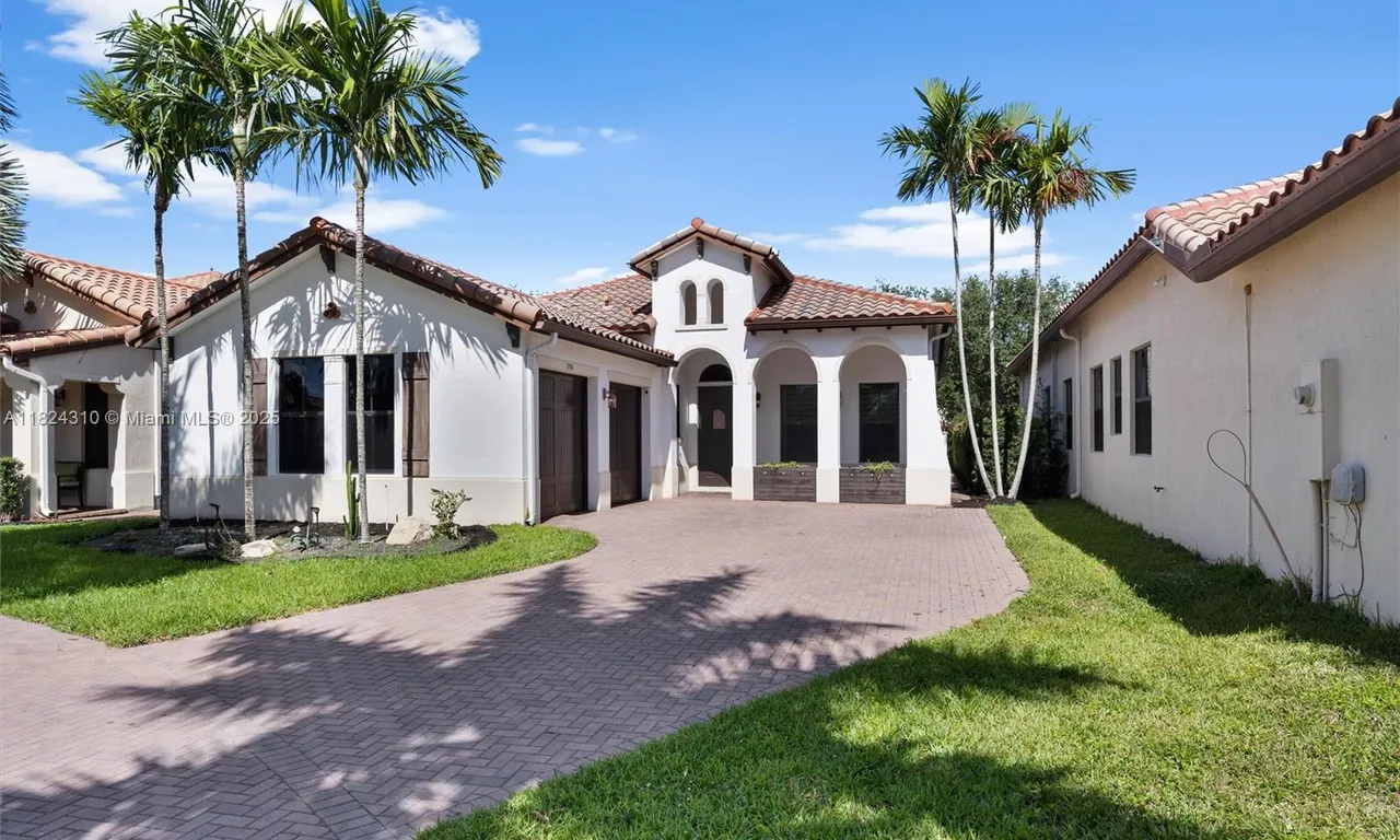 3974 NW 82nd Dr, Cooper City FL 33024