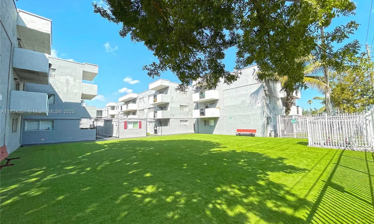 13300 Alexandria Dr, Opa-Locka FL 33054