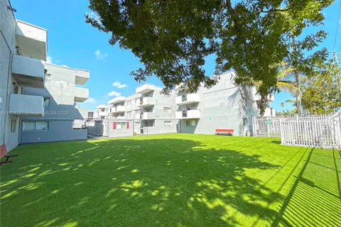 13300 Alexandria Dr, Opa-Locka FL 33054