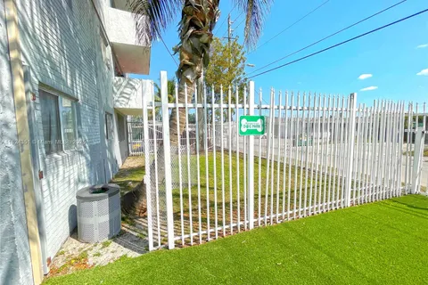 13300 Alexandria Dr, Opa-Locka FL 33054