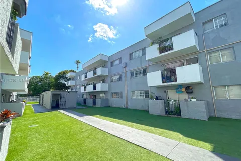 13300 Alexandria Dr, Opa-Locka FL 33054