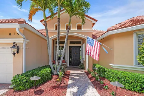 819 SW Bromelia Ter, Stuart FL 34997