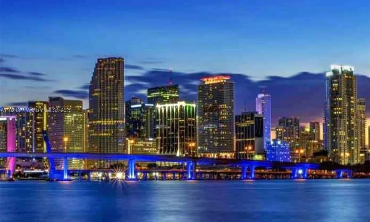 50 Biscayne Blvd # 3006, Miami FL 33132