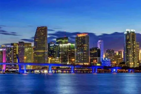 50 Biscayne Blvd # 3006, Miami FL 33132