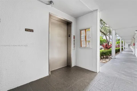 251 SW 132nd Way # 201H, Pembroke Pines FL 33027
