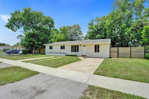 3440 NW 4th Ct, Lauderhill FL 33311