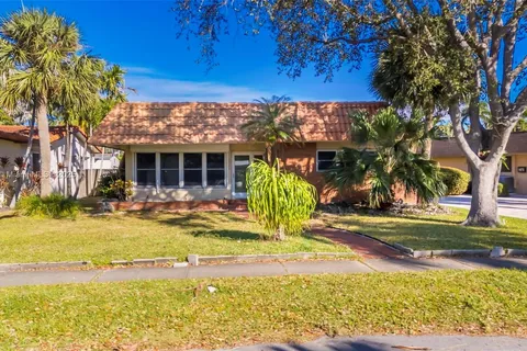 1311 Madison St, Hollywood FL 33019