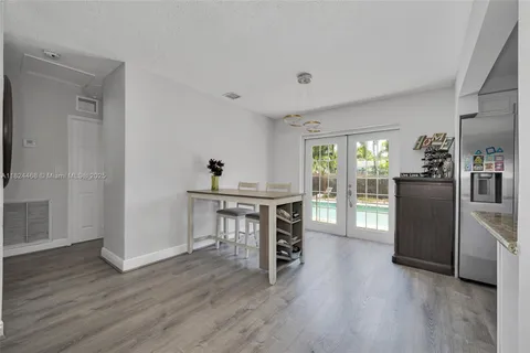 5576 SW 7th St, Margate FL 33068