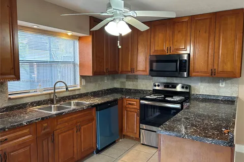 5818 Swordfish Ct # D, Tamarac FL 33319