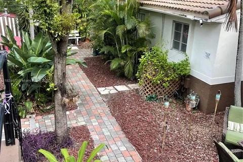 1857 Buchanan St # 5, Hollywood FL 33020