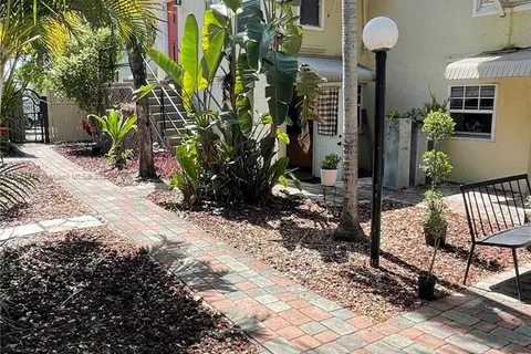 1857 Buchanan St # 5, Hollywood FL 33020