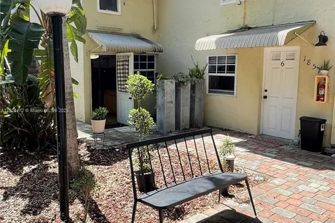 1857 Buchanan St # 5, Hollywood FL 33020
