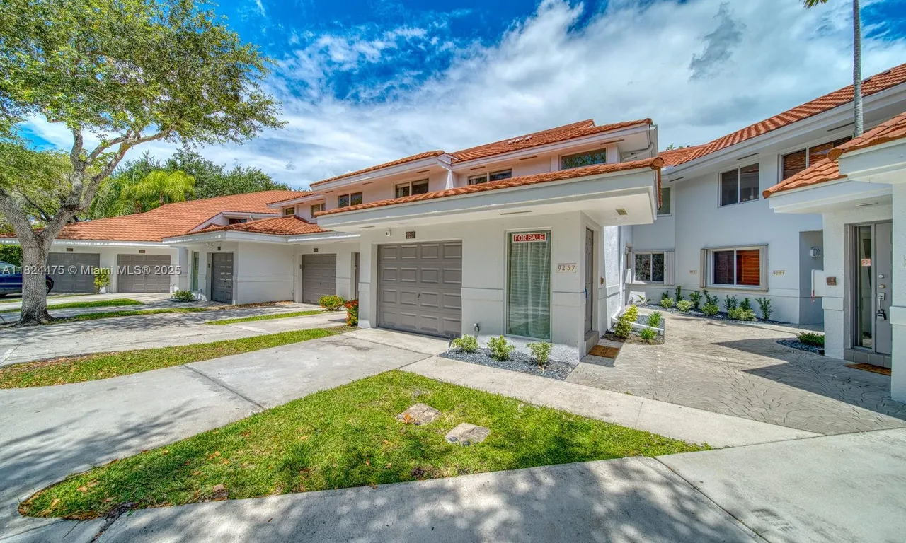 9257 NW 9th Pl # 23, Plantation FL 33324