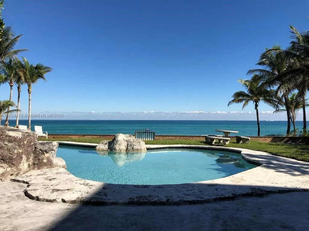 625 Ocean Blvd, Golden Beach FL 33160