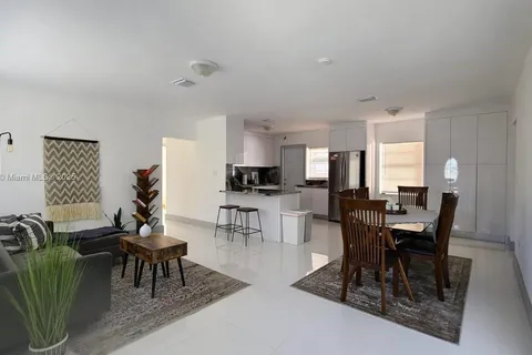1320 SW 17th Ave, Miami FL 33145