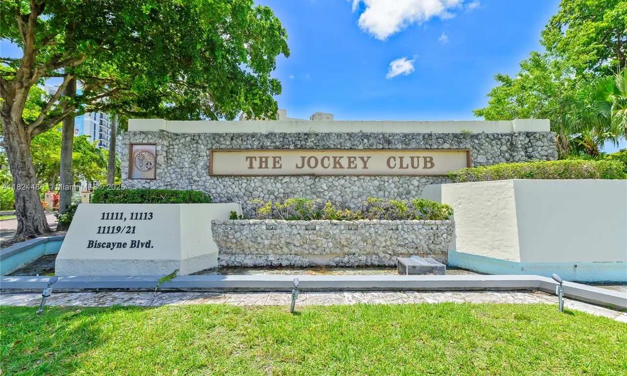 11111 Biscayne Blvd # 3F, Miami FL 33181