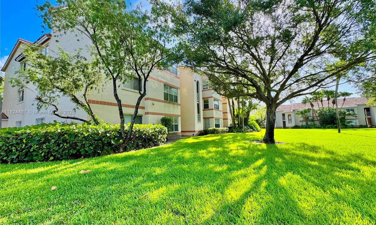 3360 N Pinewalk Dr N # 1312, Margate FL 33063