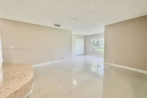 3360 N Pinewalk Dr N # 1312, Margate FL 33063