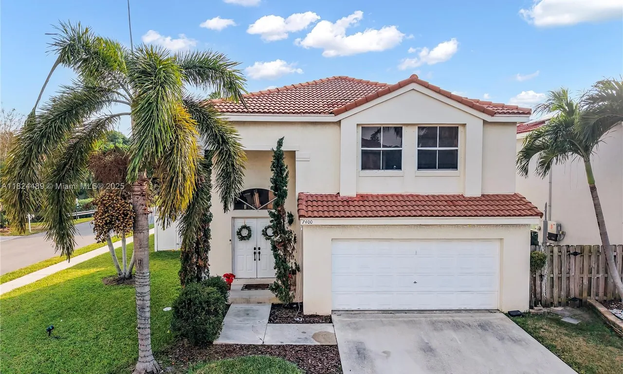 7400 Viscaya Cir, Margate FL 33063