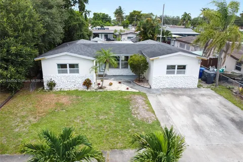 6459 Evans St, Hollywood FL 33024