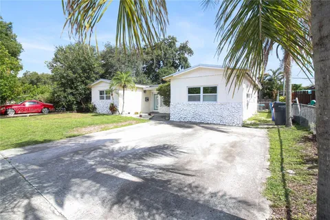 6459 Evans St, Hollywood FL 33024