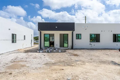 12383 SW 220 ST, Miami FL 33170