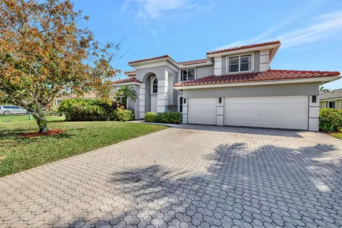 467 NW 120th Dr, Coral Springs FL 33071